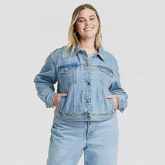 Universal Thread Jackets & Blazers - Cropped Denim Jacket NWT- Universal Thread Medium Wash XXL